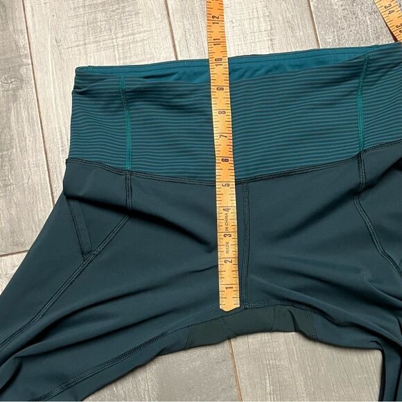 LULULEMON Rebel Green Navy Blue Stripe Luxtreme Tights Ankle Zipper Legging 6 - Picture 12 of 16
